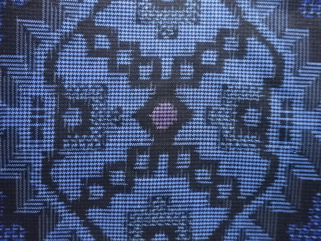 JAPANESE KIMONO / ANTIQUE KIMONO / SILK / DORO OSHIMA TSUMUGI / WOVEN ABSTRACT PATTERN